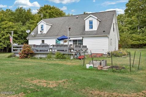 53 N Nassau Lane Averill Park NY 12018