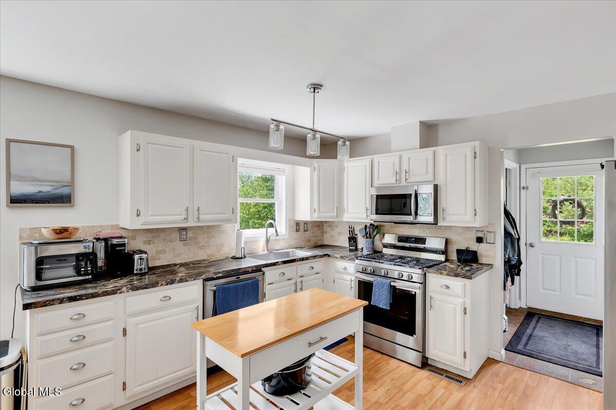 53 N Nassau Lane Averill Park NY 12018