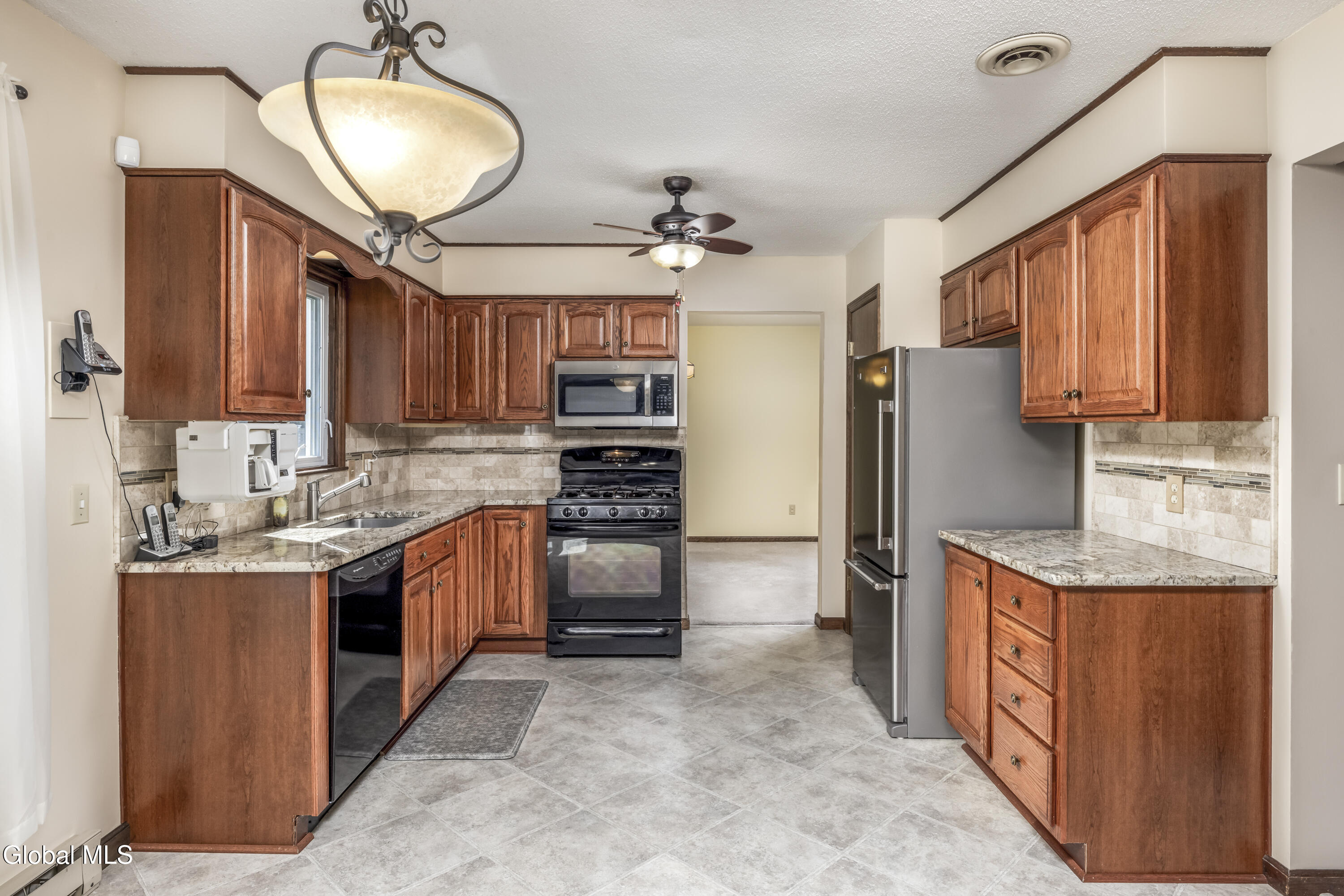 11 Sweetbriar Lane Queensbury NY 12804