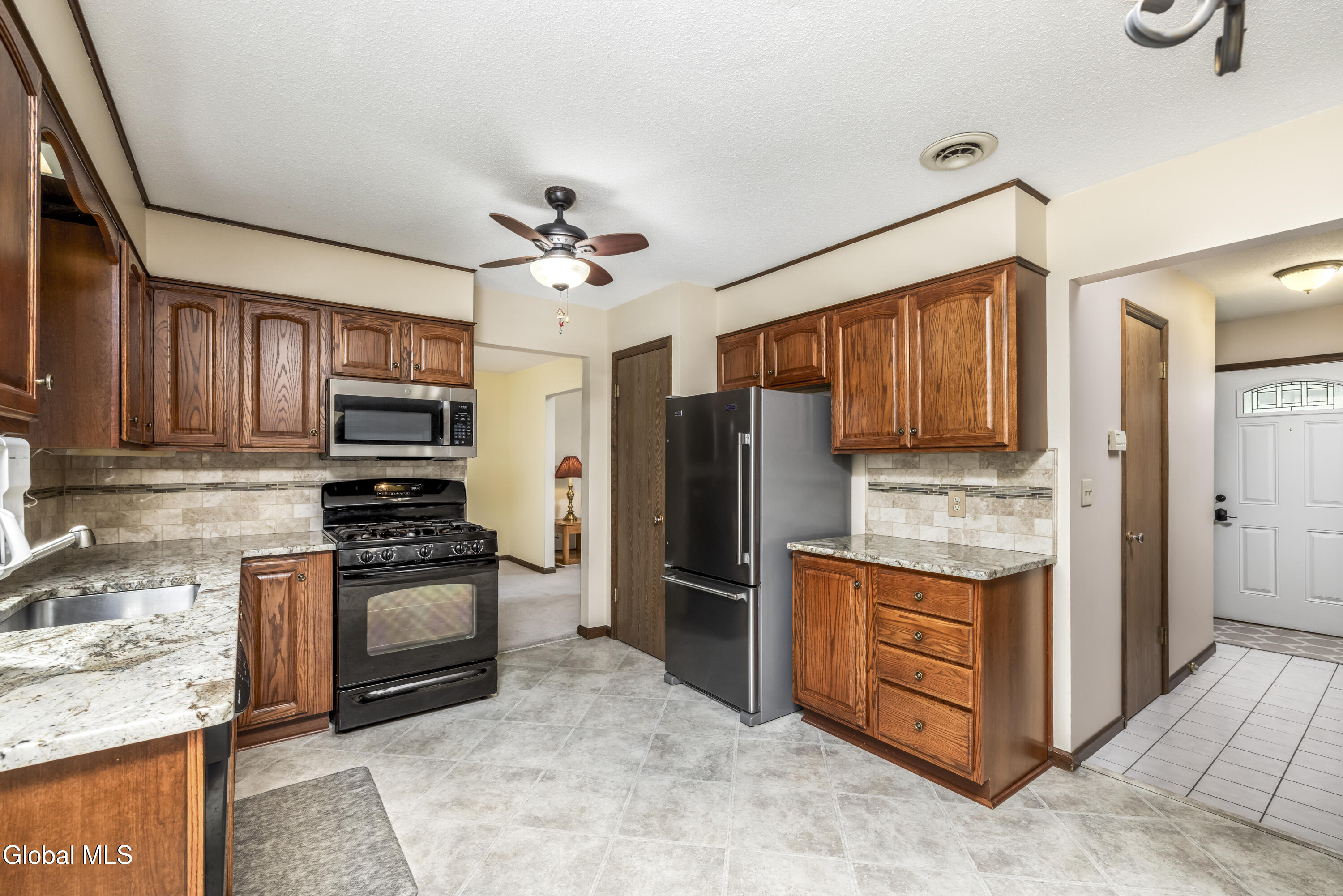 11 Sweetbriar Lane Queensbury NY 12804