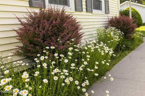 11 Sweetbriar Lane Queensbury NY 12804