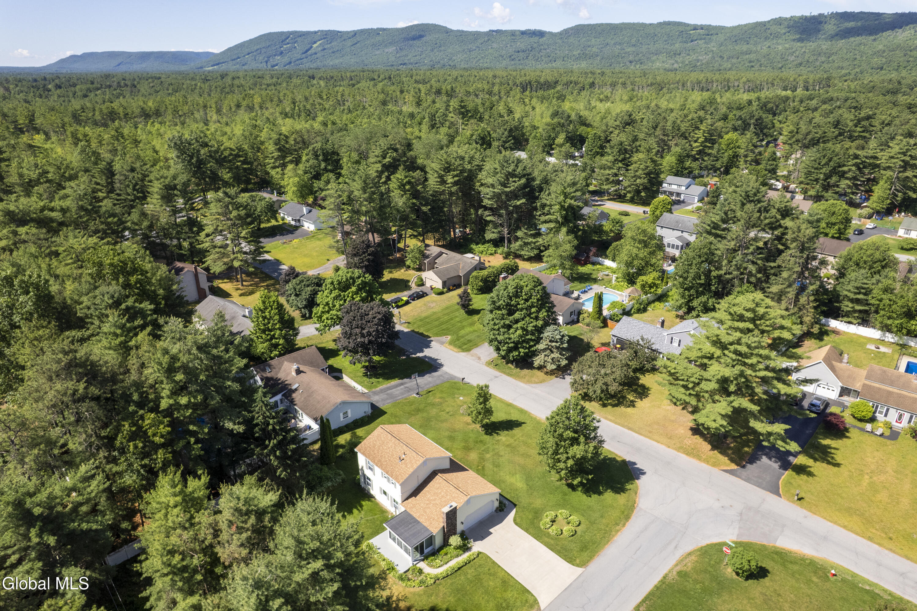 11 Sweetbriar Lane Queensbury NY 12804