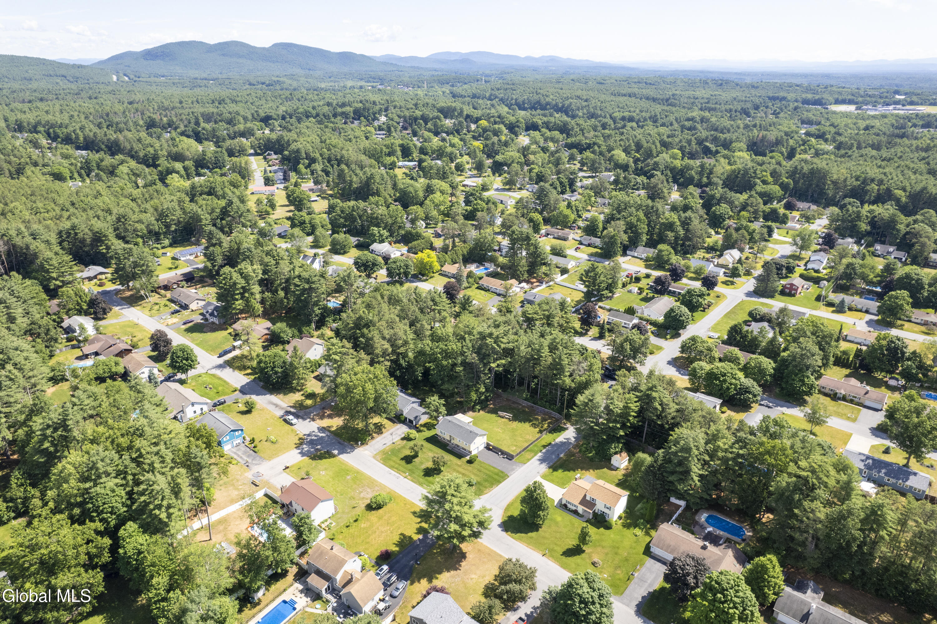 11 Sweetbriar Lane Queensbury NY 12804