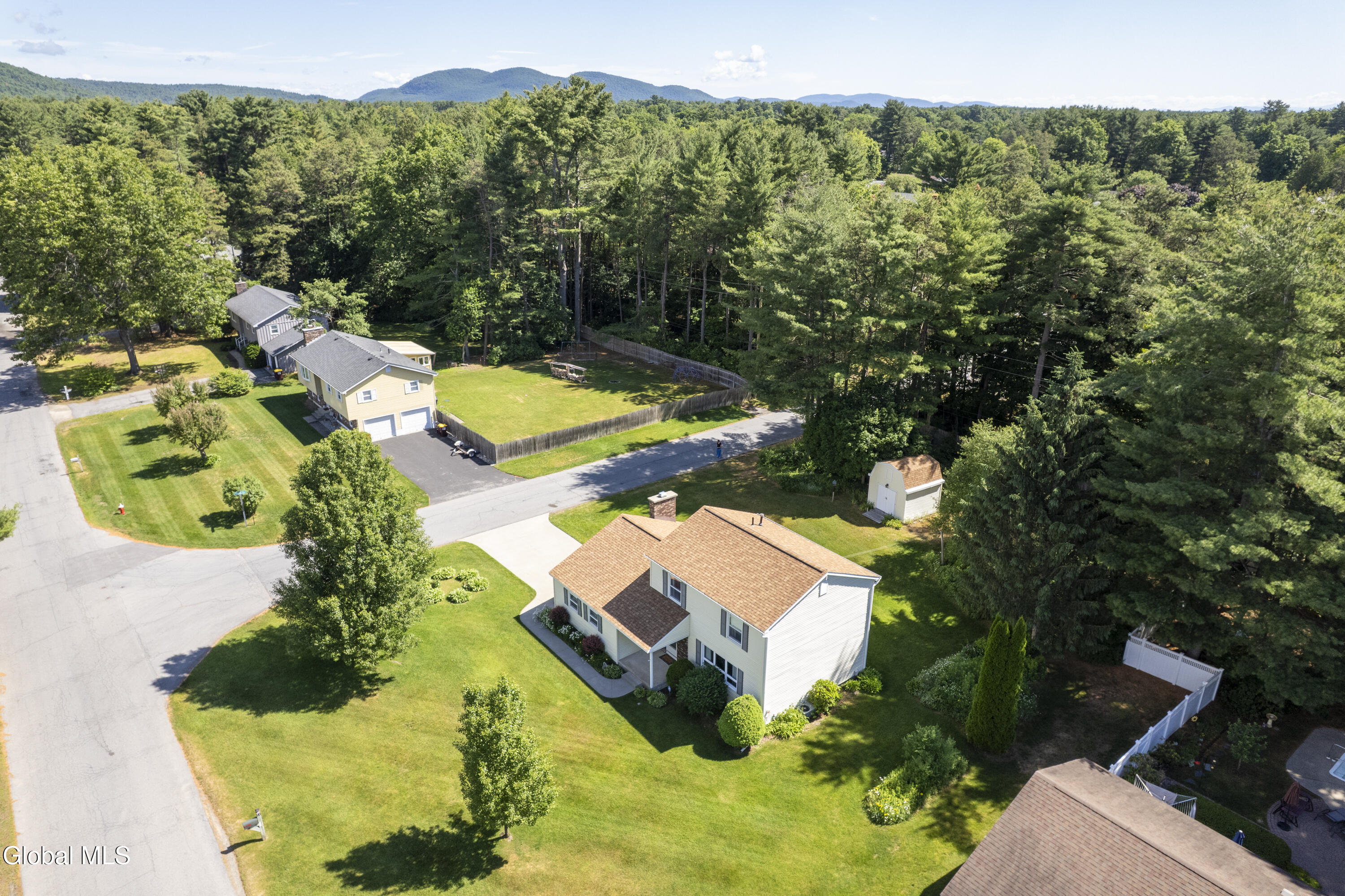 11 Sweetbriar Lane Queensbury NY 12804