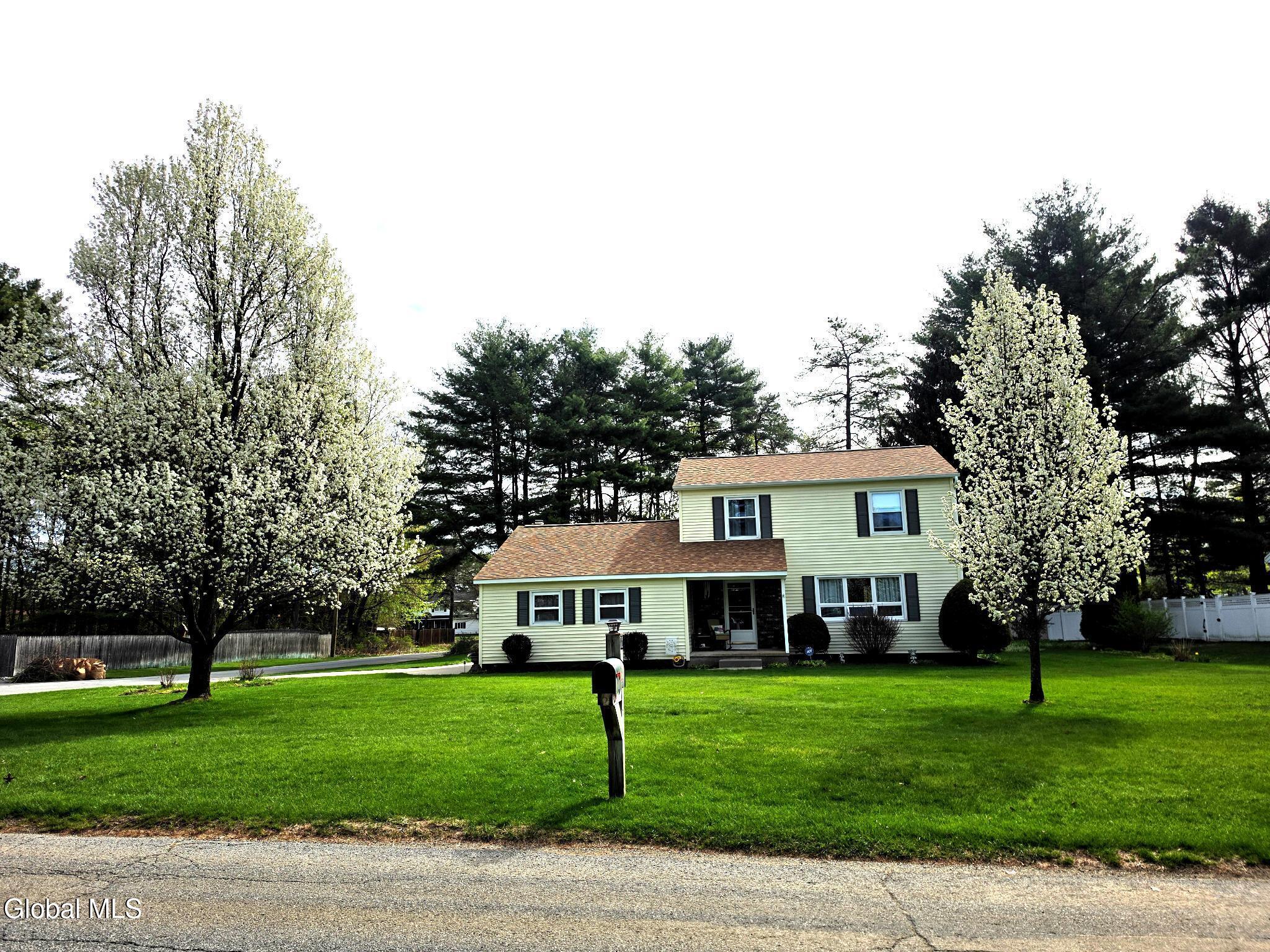11 Sweetbriar Lane Queensbury NY 12804