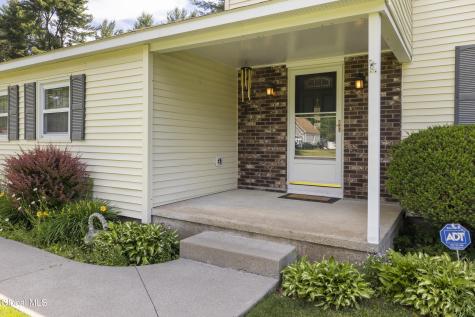 11 Sweetbriar Lane Queensbury NY 12804