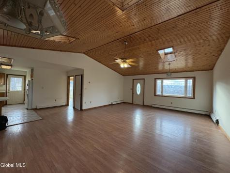 418 High Rock Road New Baltimore NY 12192