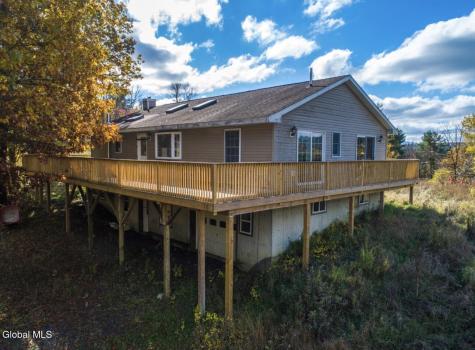 418 High Rock Road New Baltimore NY 12192