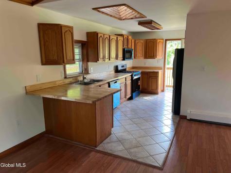 418 High Rock Road New Baltimore NY 12192