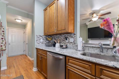 14 Amalia Lane Rensselaer NY 12144