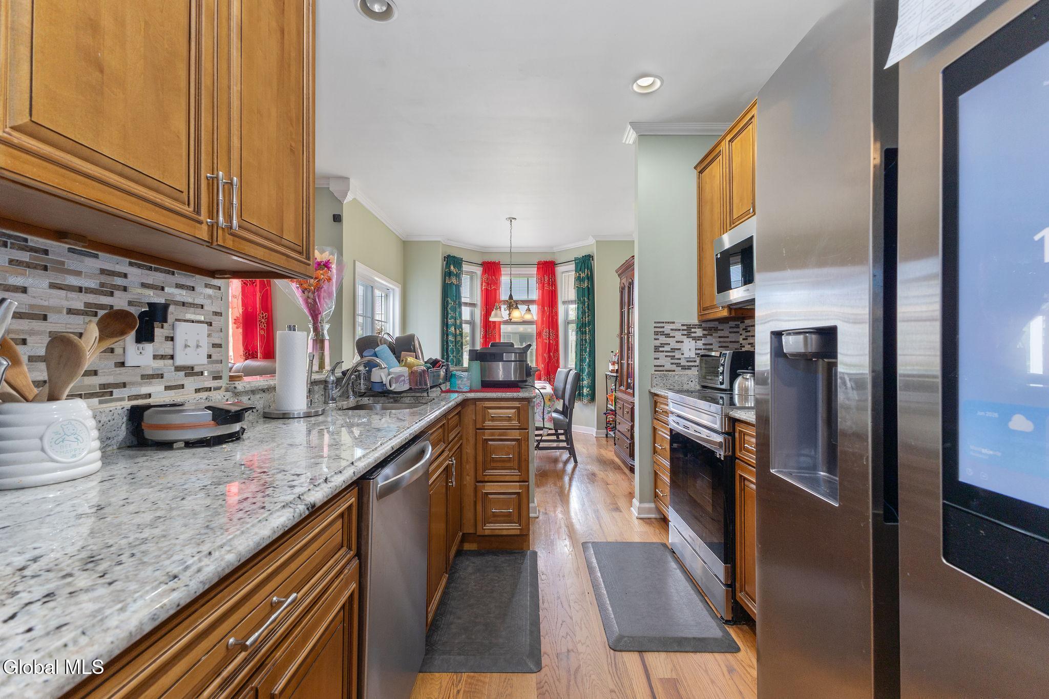 14 Amalia Lane Rensselaer NY 12144