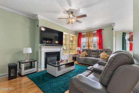 14 Amalia Lane Rensselaer NY 12144