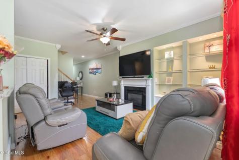 14 Amalia Lane Rensselaer NY 12144