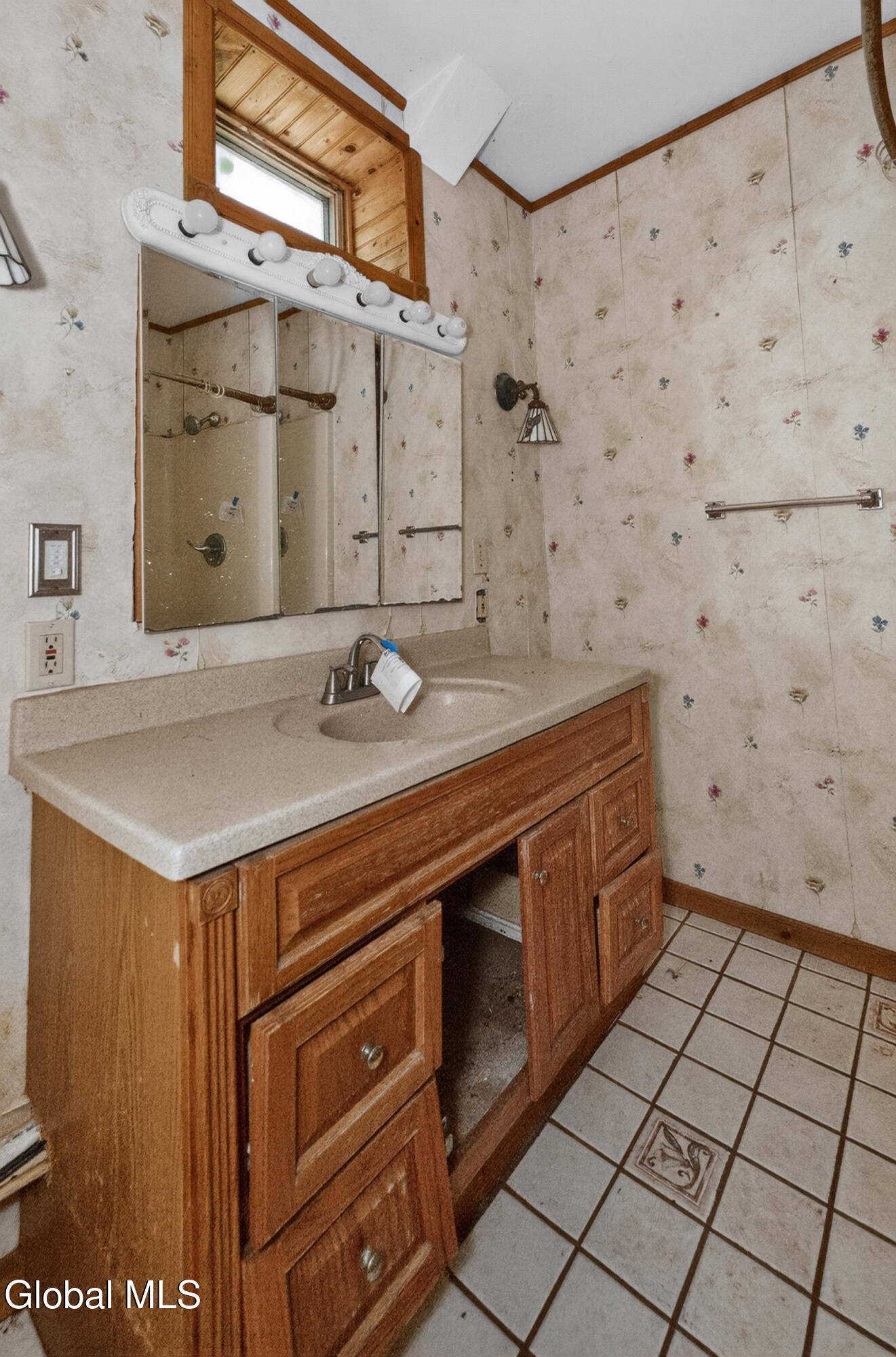62 Mccrea Street Fort Edward NY 12828