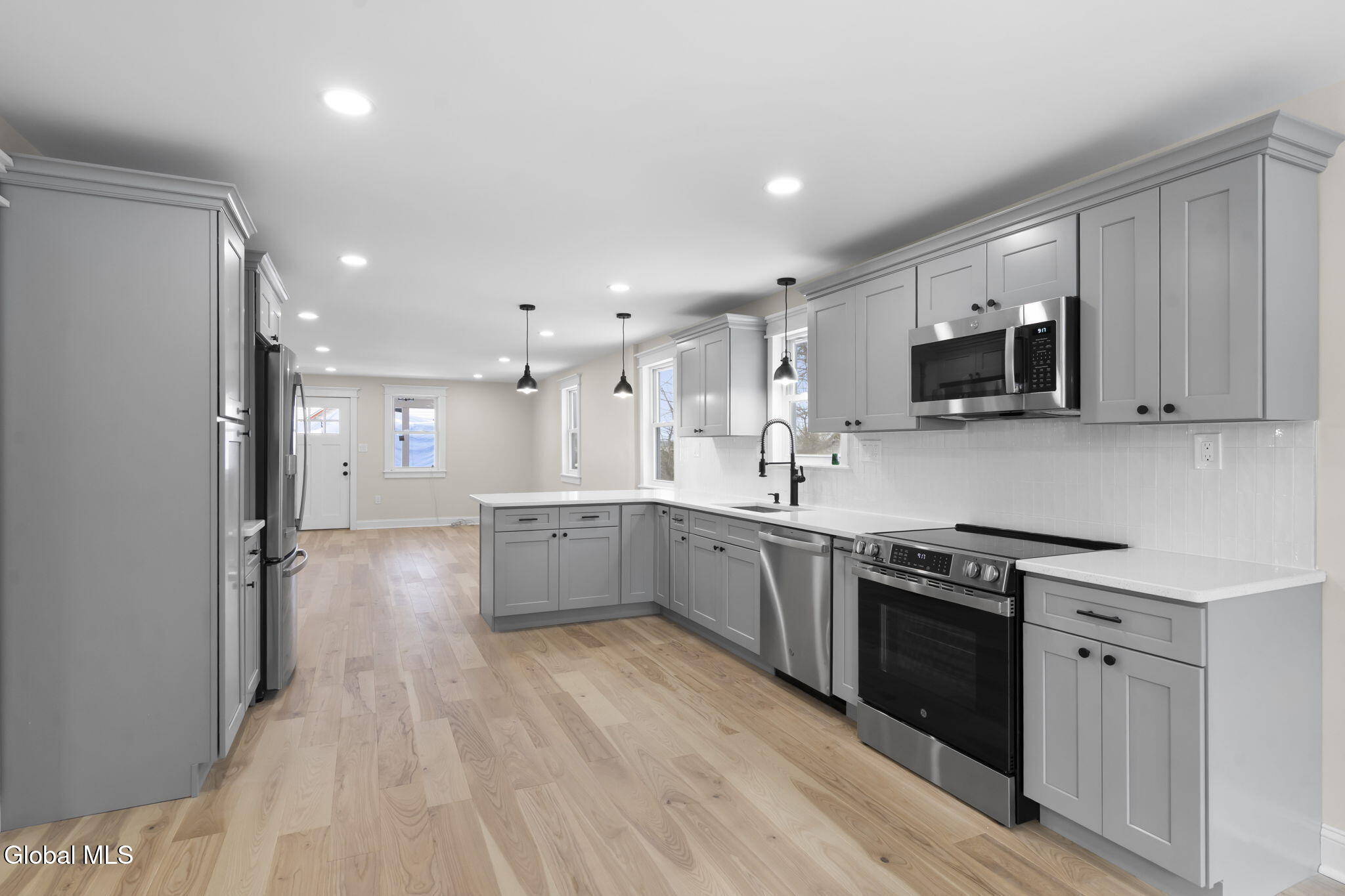 14 Park Way Castleton On Hudson NY 12033