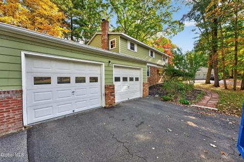13 Rolling Brook Drive Clifton Park NY 12065