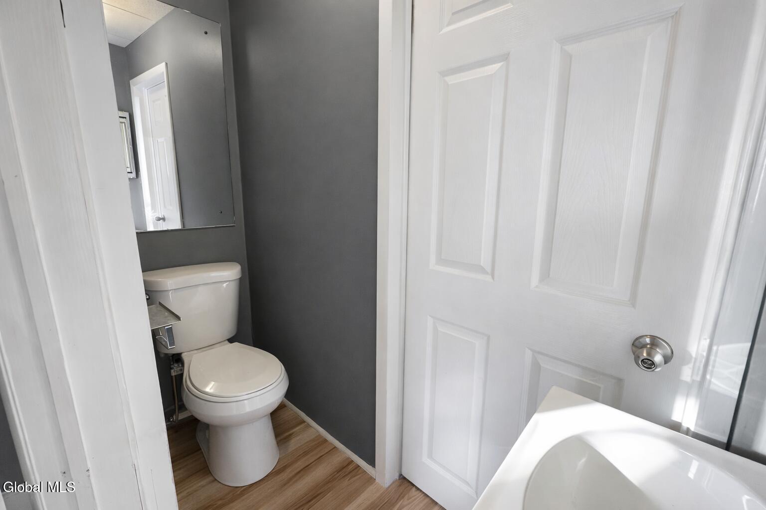 11 Landon Terrace Schenectady NY 12308