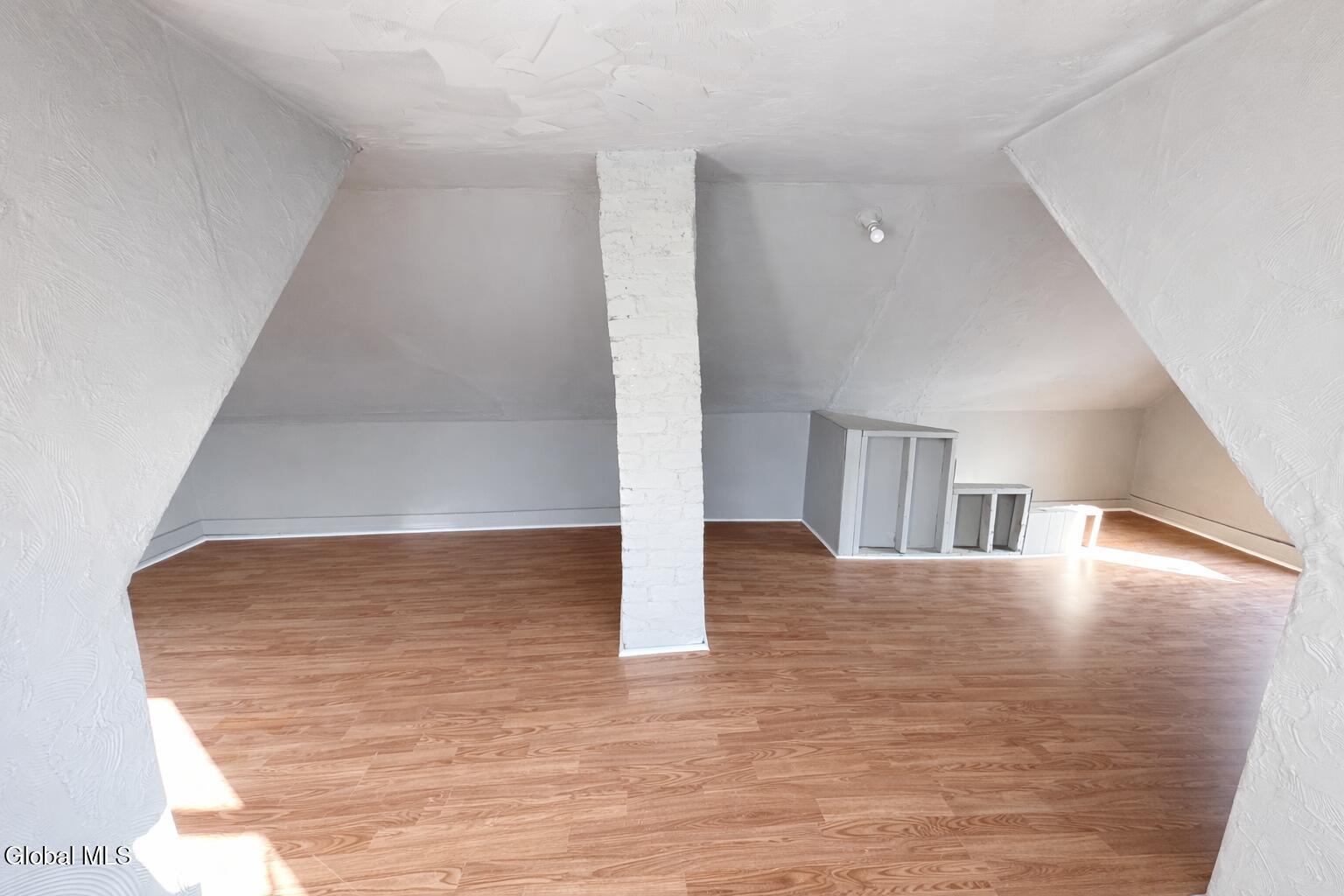 11 Landon Terrace Schenectady NY 12308