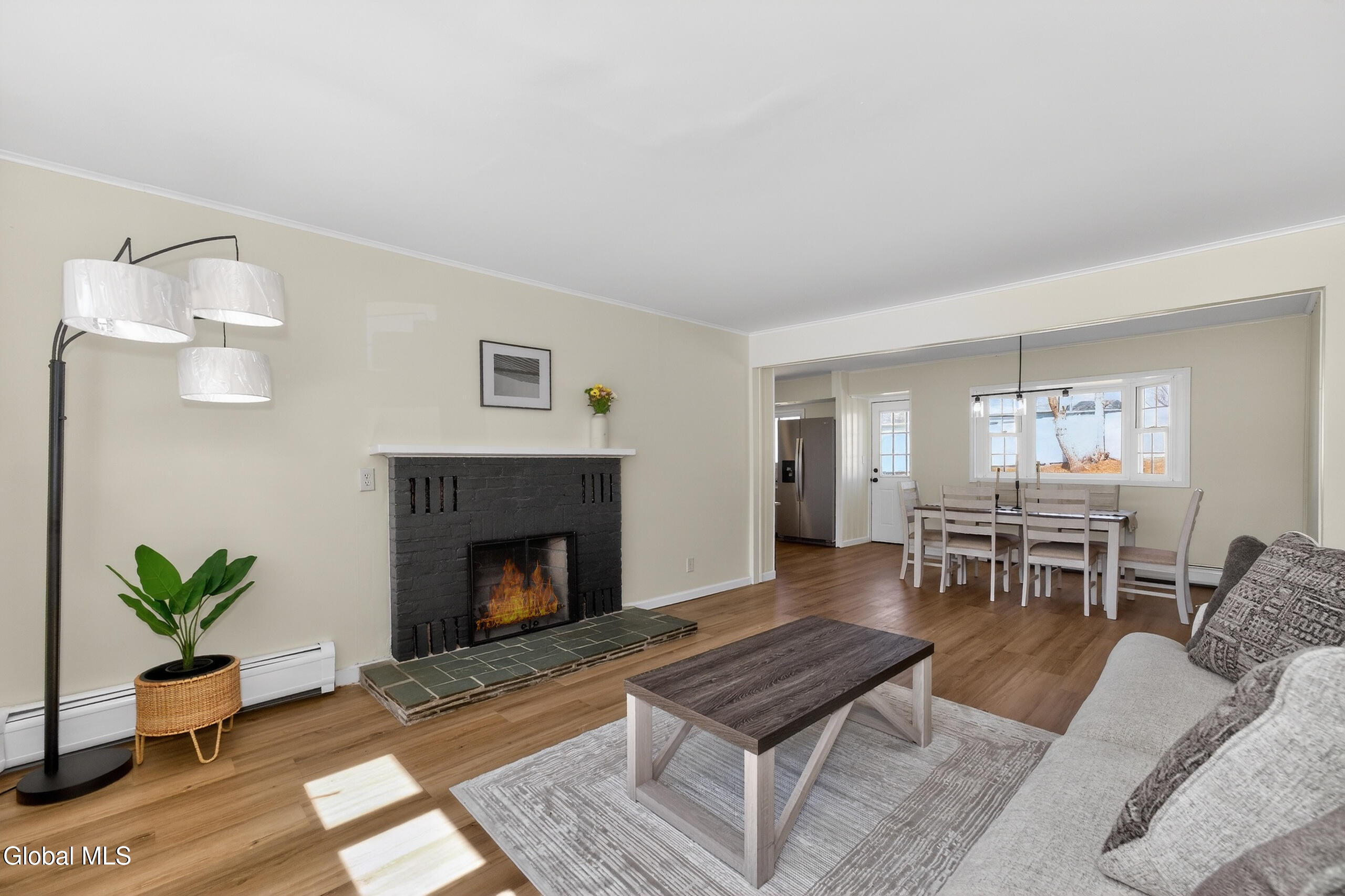 35 Knob Hill Road Albany NY 12211