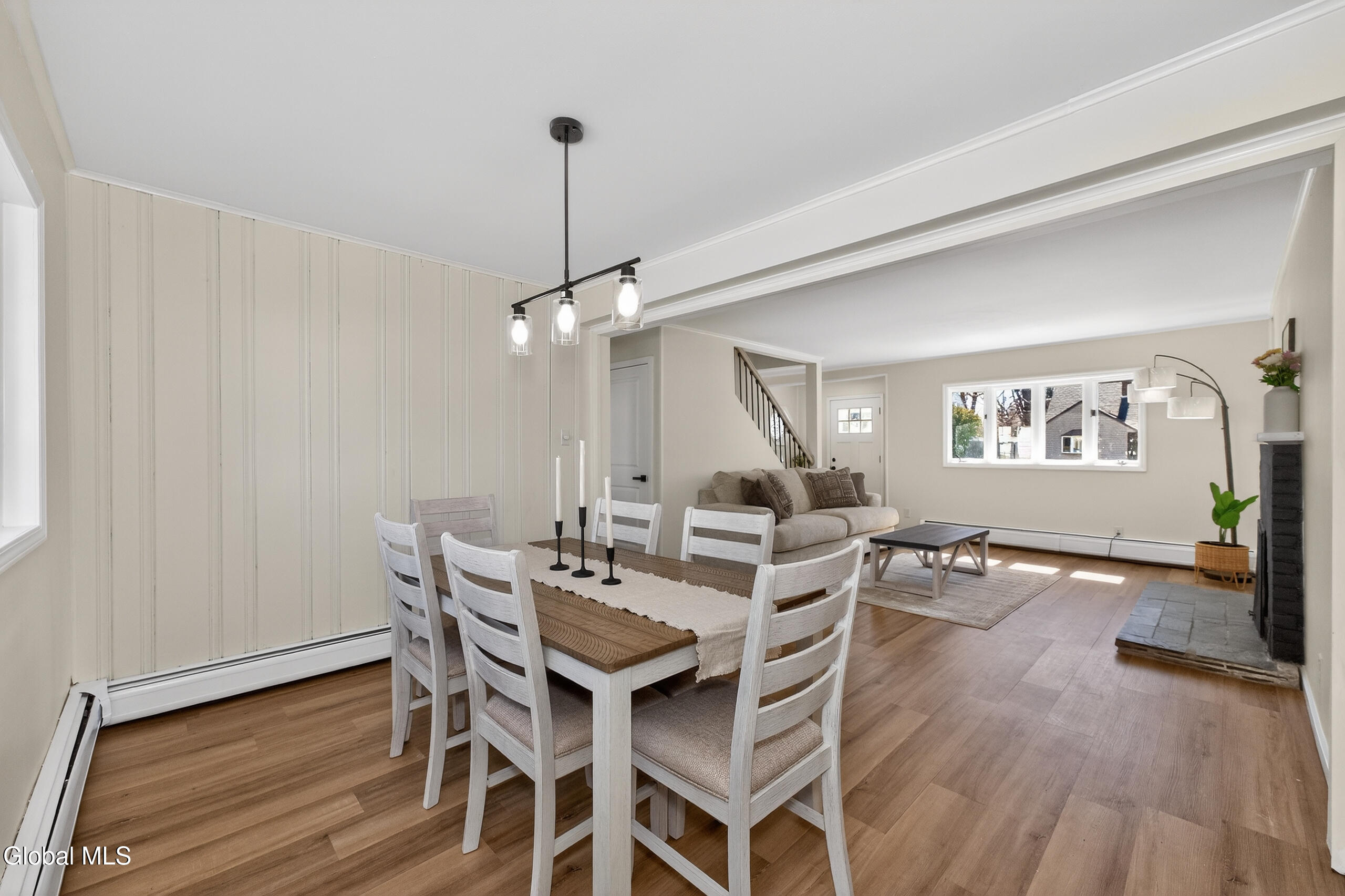 35 Knob Hill Road Albany NY 12211
