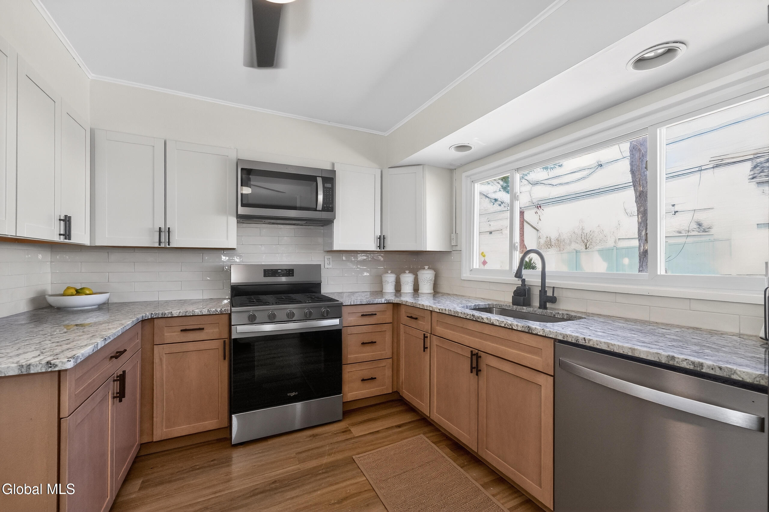 35 Knob Hill Road Albany NY 12211