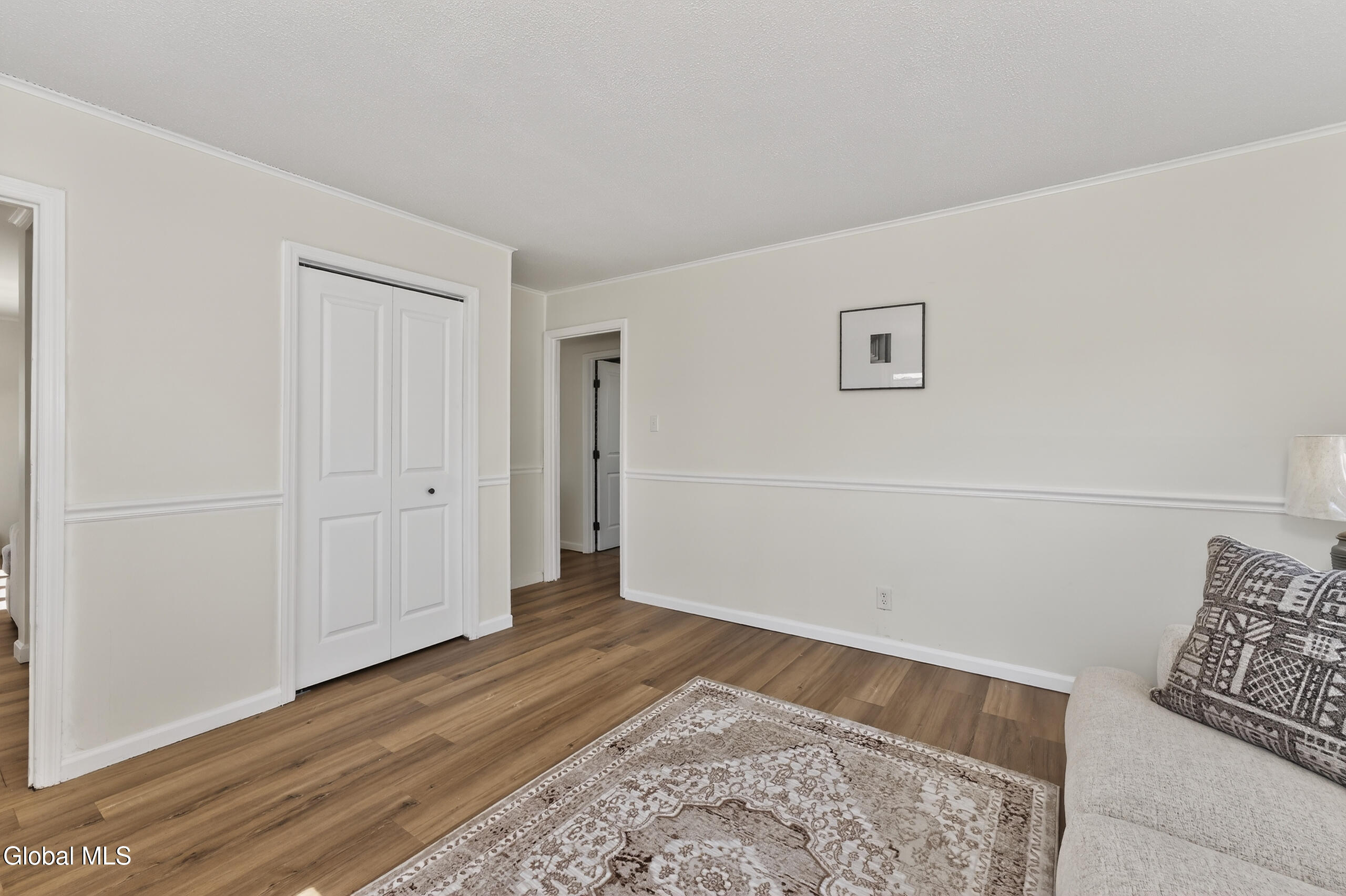 35 Knob Hill Road Albany NY 12211