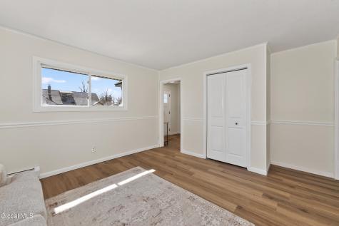 35 Knob Hill Road Albany NY 12211