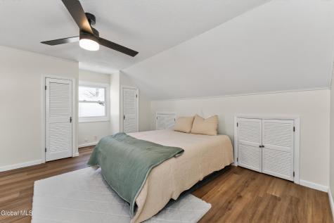 35 Knob Hill Road Albany NY 12211