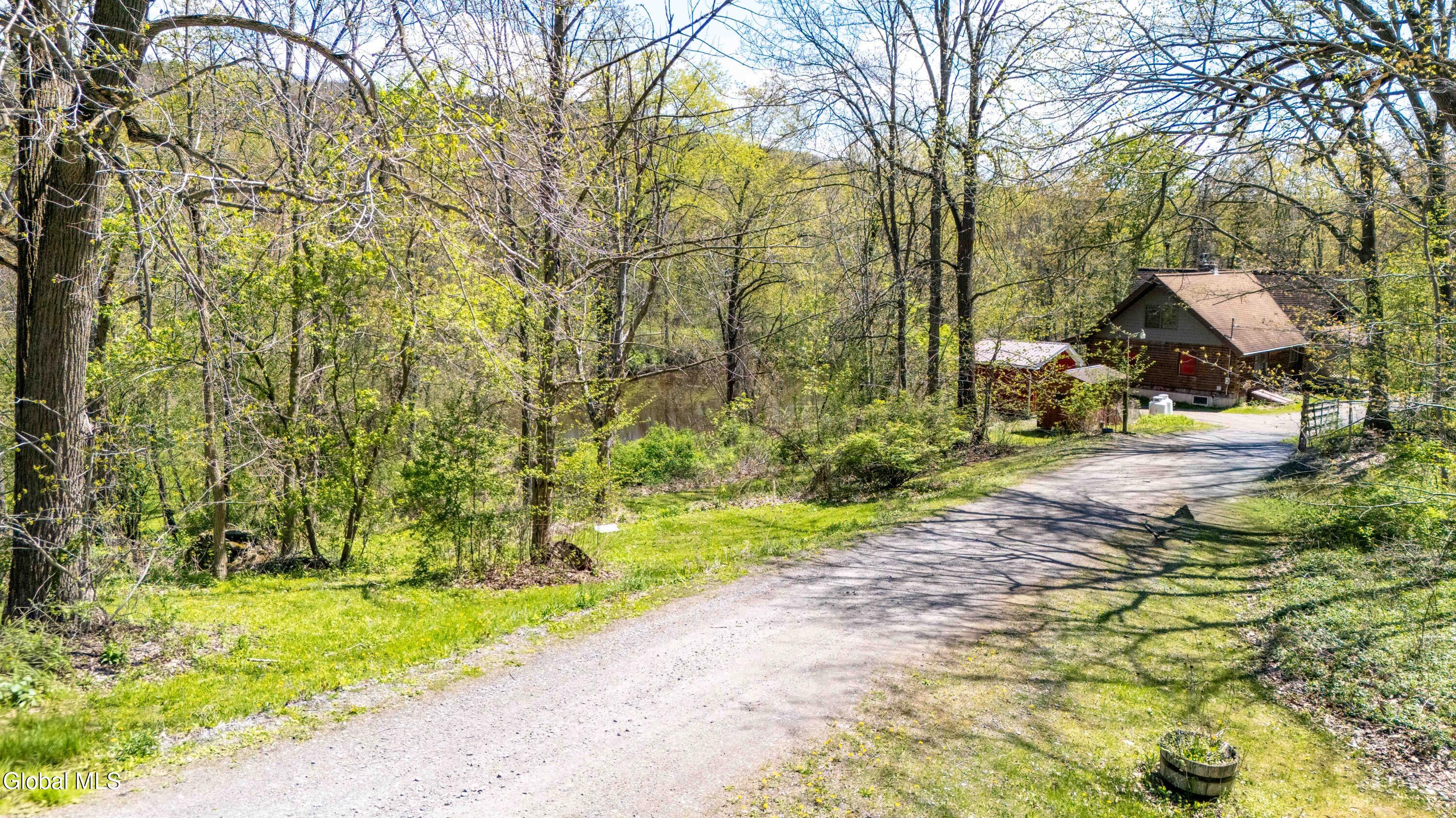 180 State Highway 5s Pattersonville NY 12137