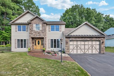 70 Longwood Drive Clifton Park NY 12065