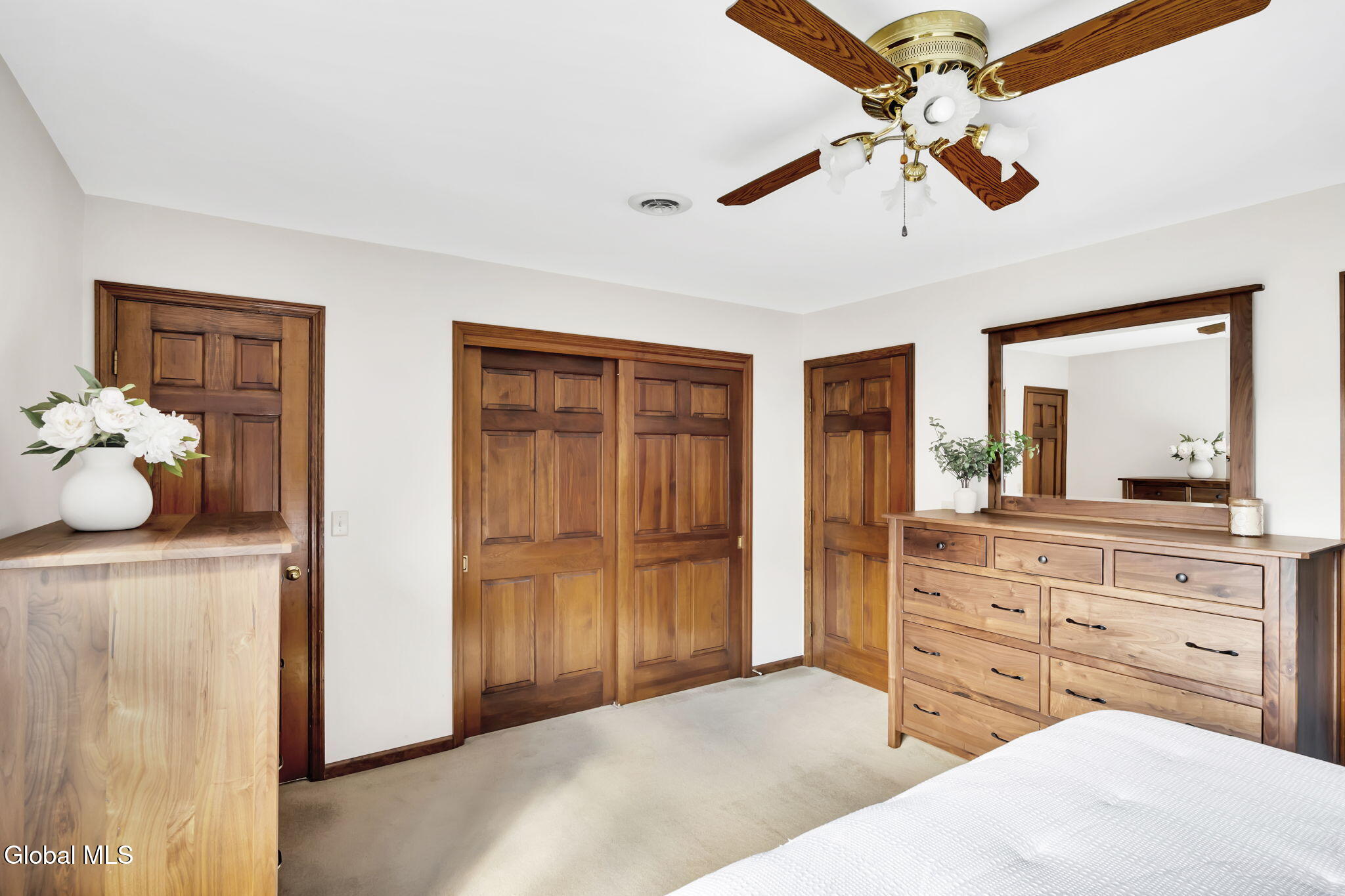 70 Longwood Drive Clifton Park NY 12065