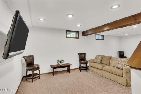 70 Longwood Drive Clifton Park NY 12065