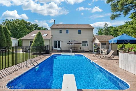 70 Longwood Drive Clifton Park NY 12065