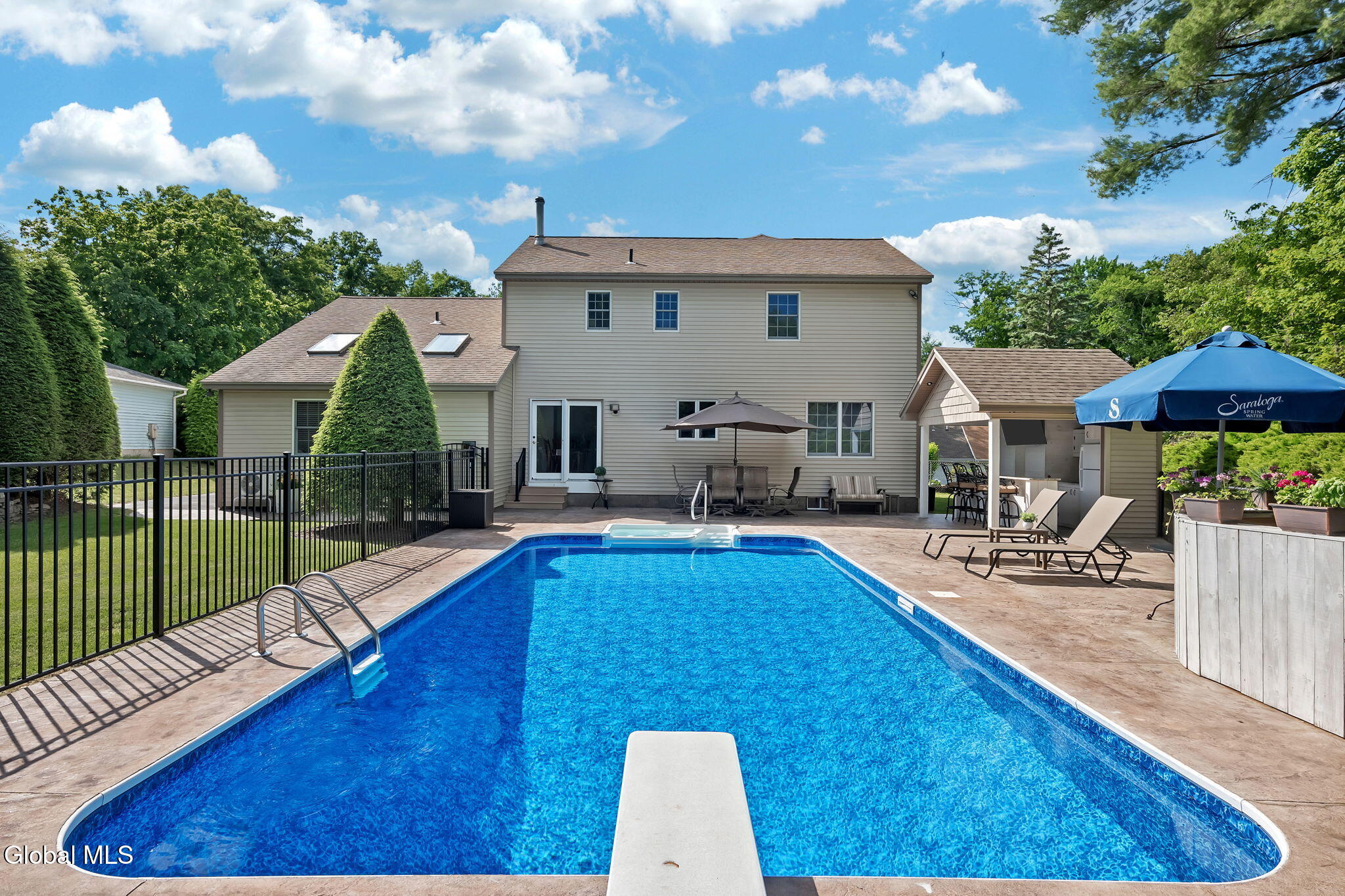 70 Longwood Drive Clifton Park NY 12065