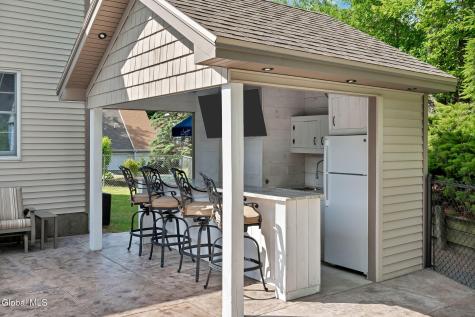 70 Longwood Drive Clifton Park NY 12065