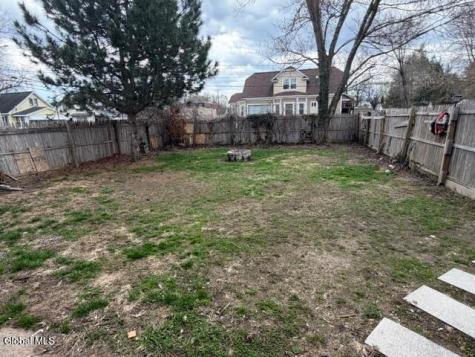 1471 Helderberg Avenue Rotterdam NY 12306