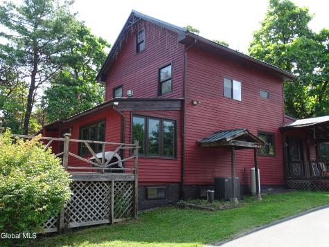 15 Cottage Street Averill Park NY 12018