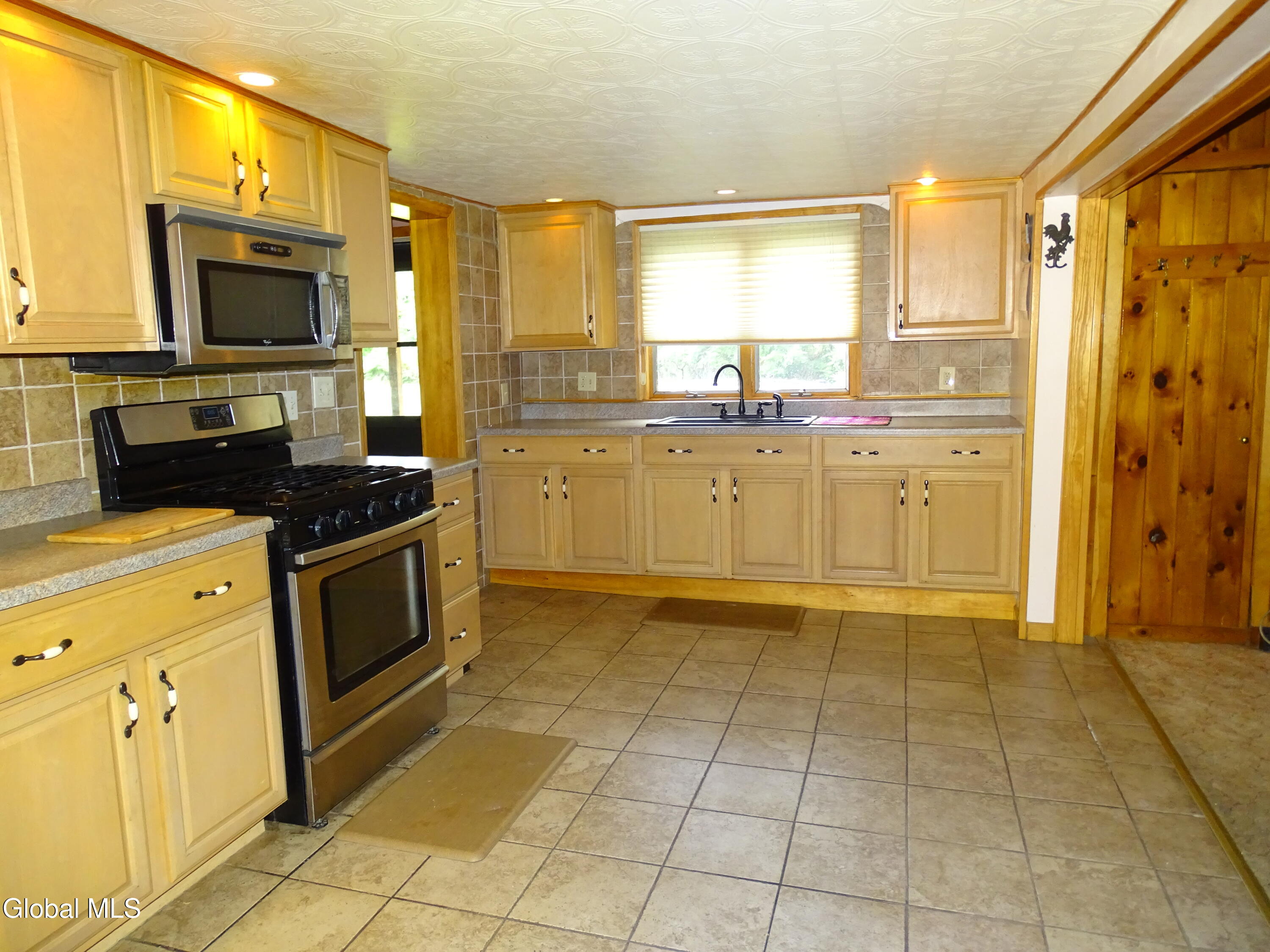 15 Cottage Street Averill Park NY 12018