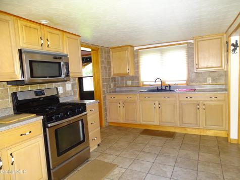 15 Cottage Street Averill Park NY 12018