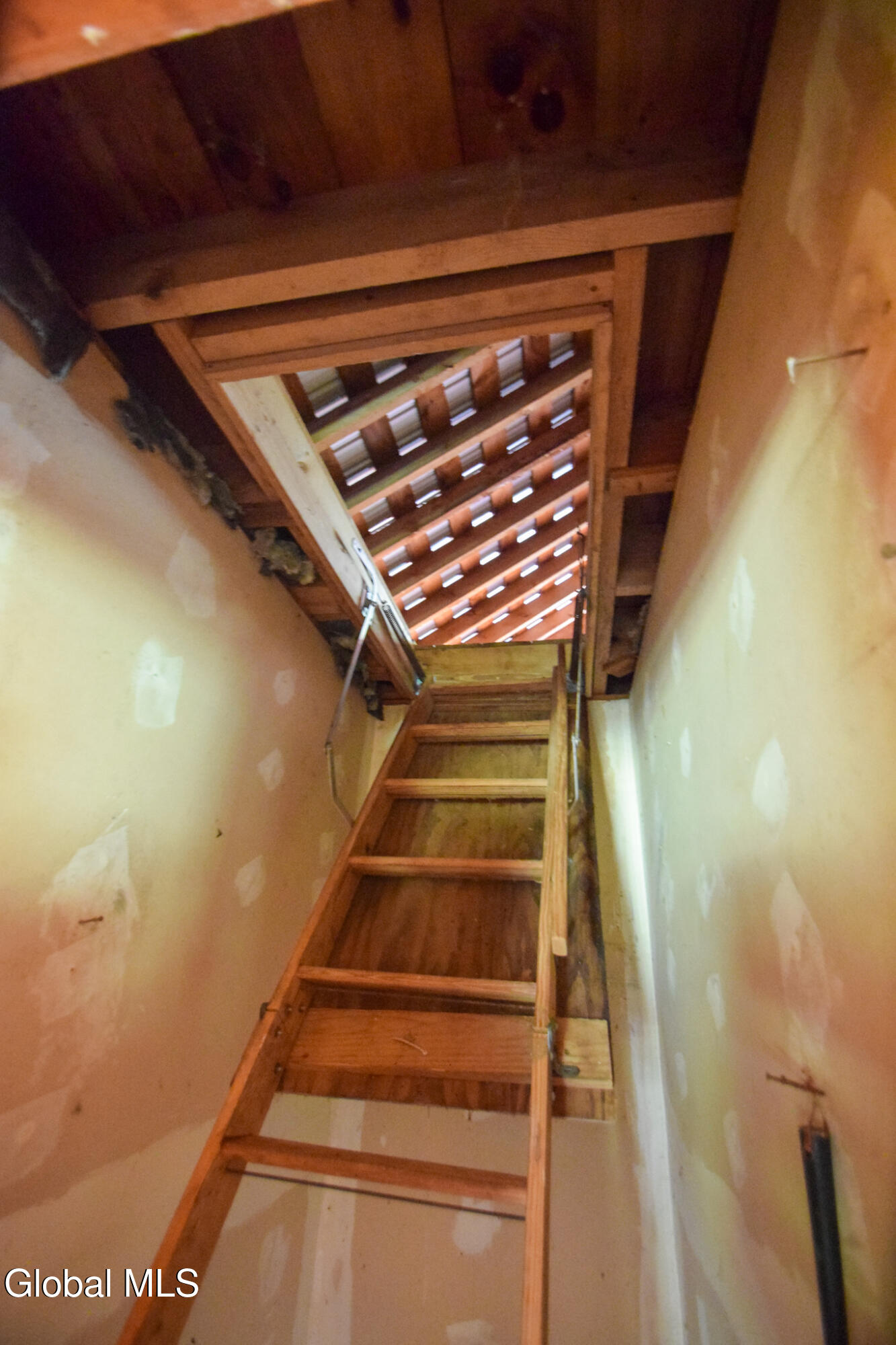 327 Wardsboro Road Ticonderoga NY 12836