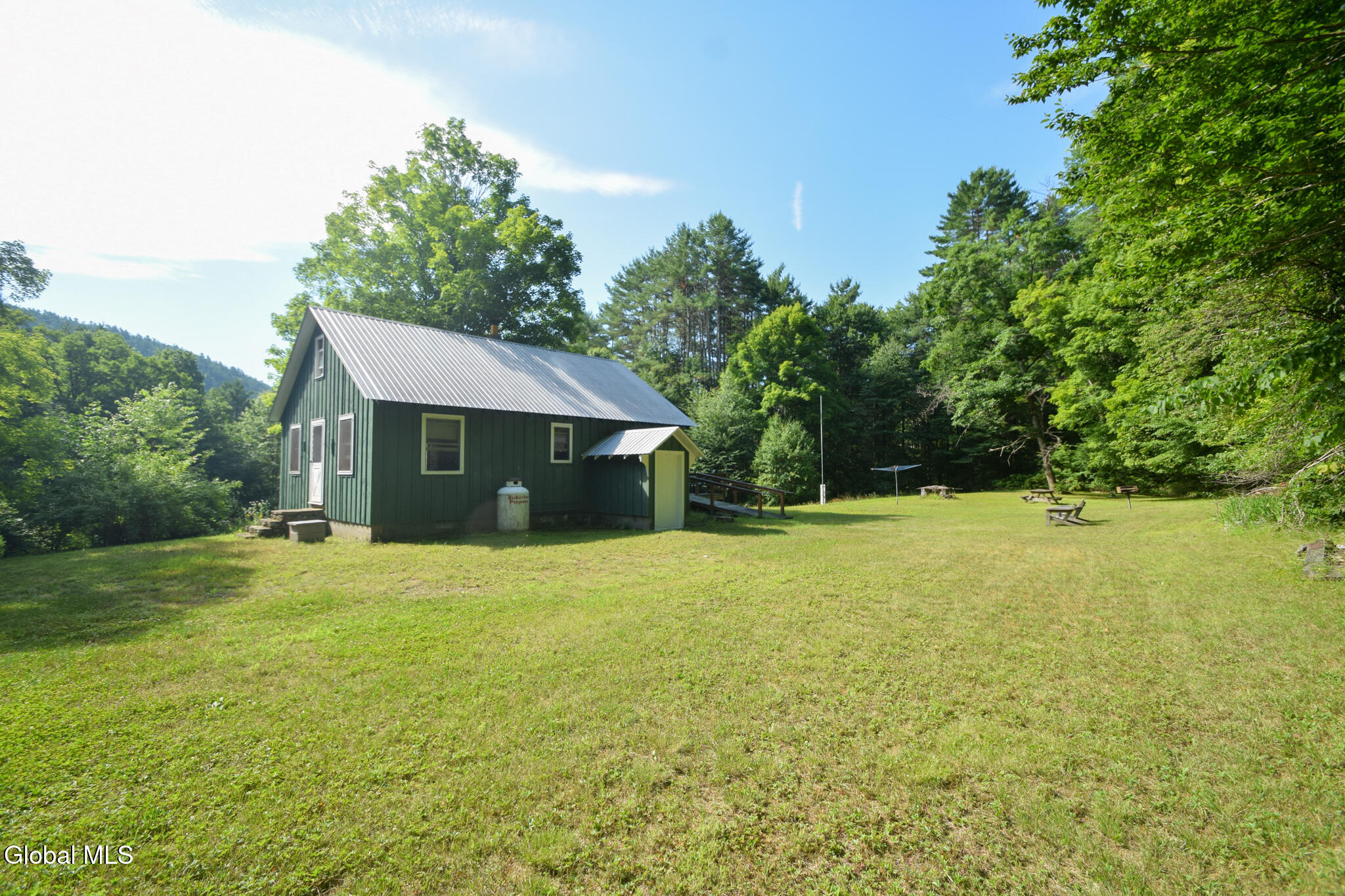 327 Wardsboro Road Ticonderoga NY 12836