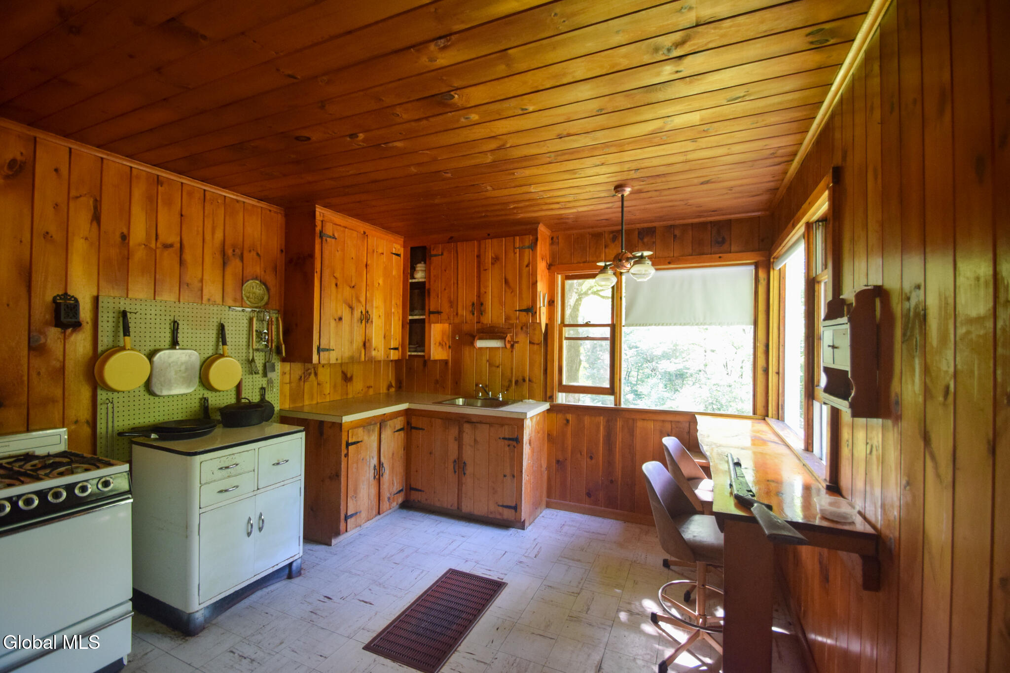 327 Wardsboro Road Ticonderoga NY 12836