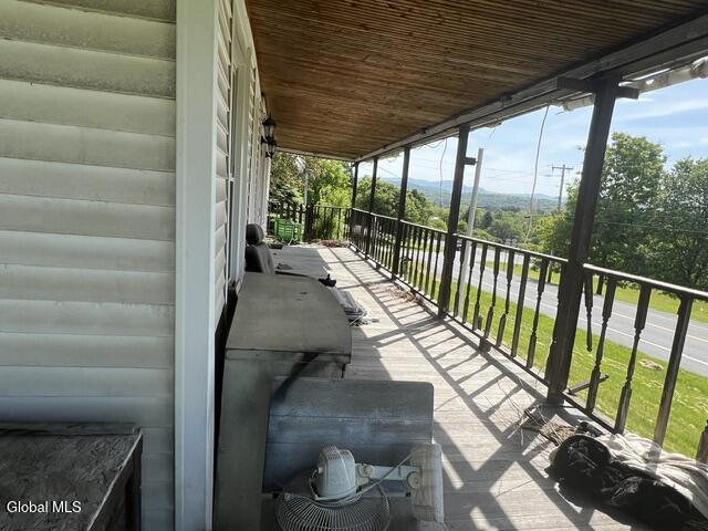 2527 County Road 18 Hampton NY 12837