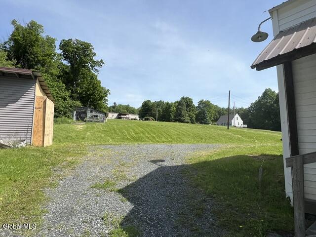 2527 County Road 18 Hampton NY 12837