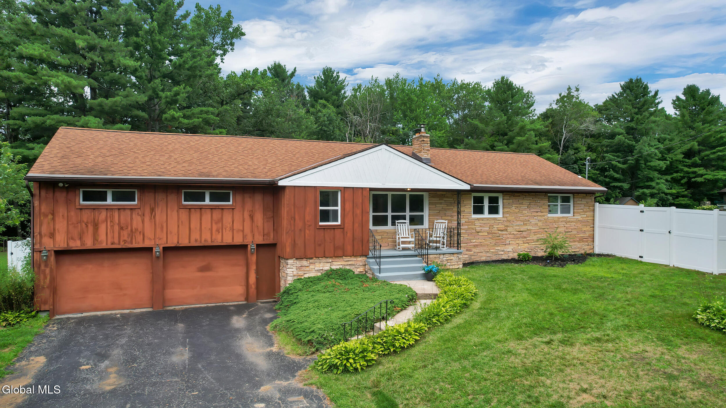 969 Grooms Road Rexford NY 12148