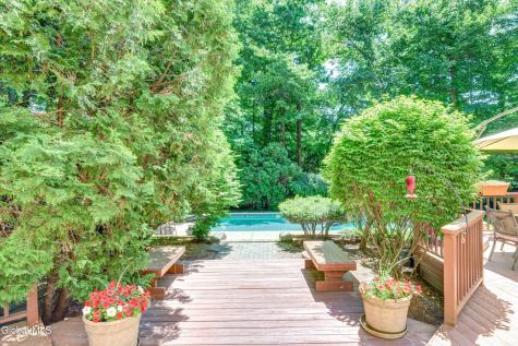 16 Innisbrook Drive Clifton Park NY 12065