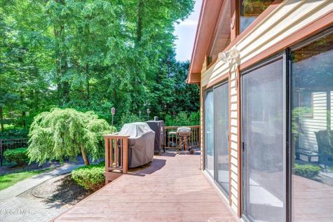 16 Innisbrook Drive Clifton Park NY 12065