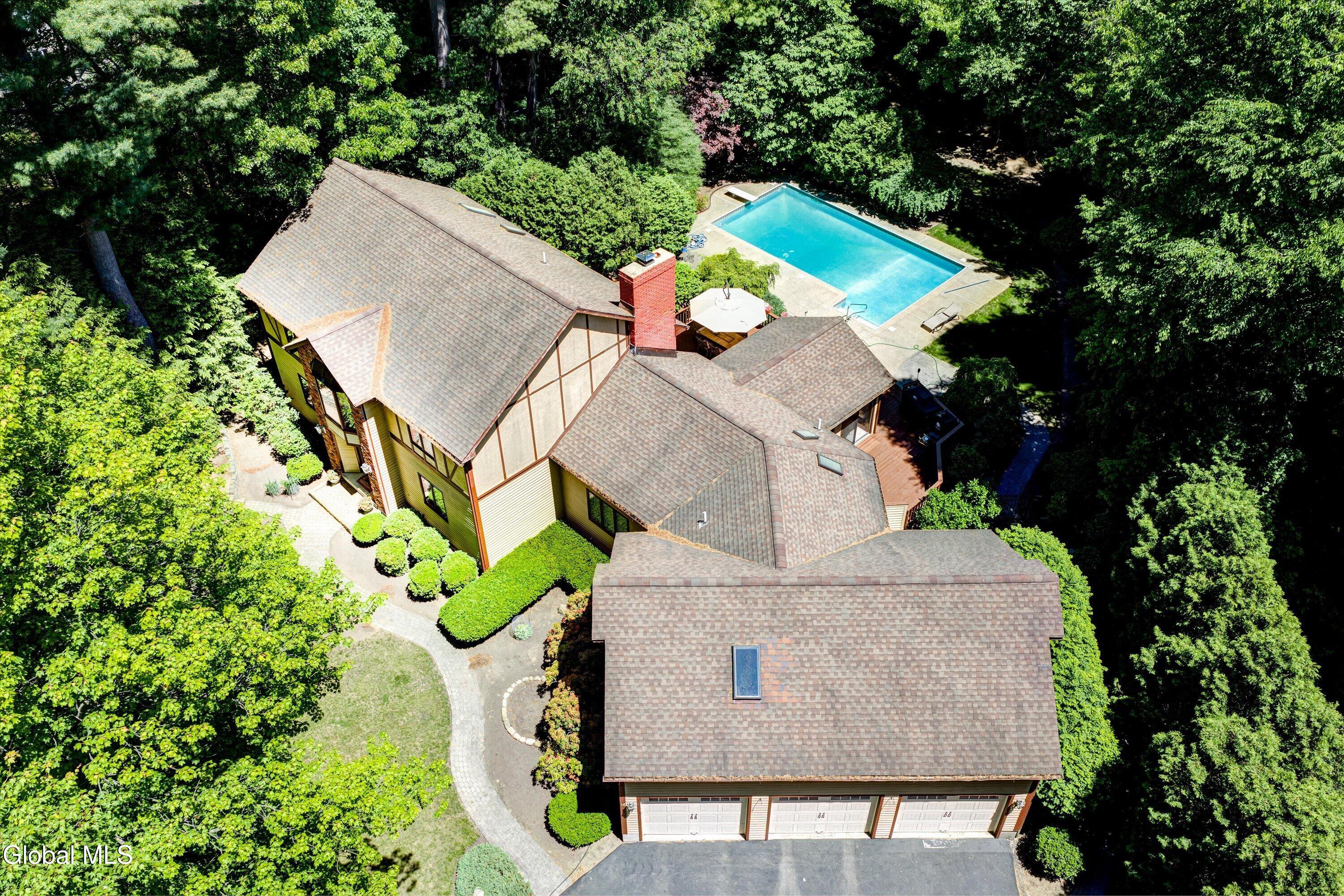 16 Innisbrook Drive Clifton Park NY 12065