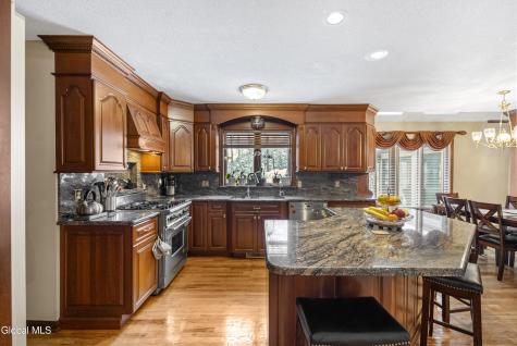 16 Innisbrook Drive Clifton Park NY 12065