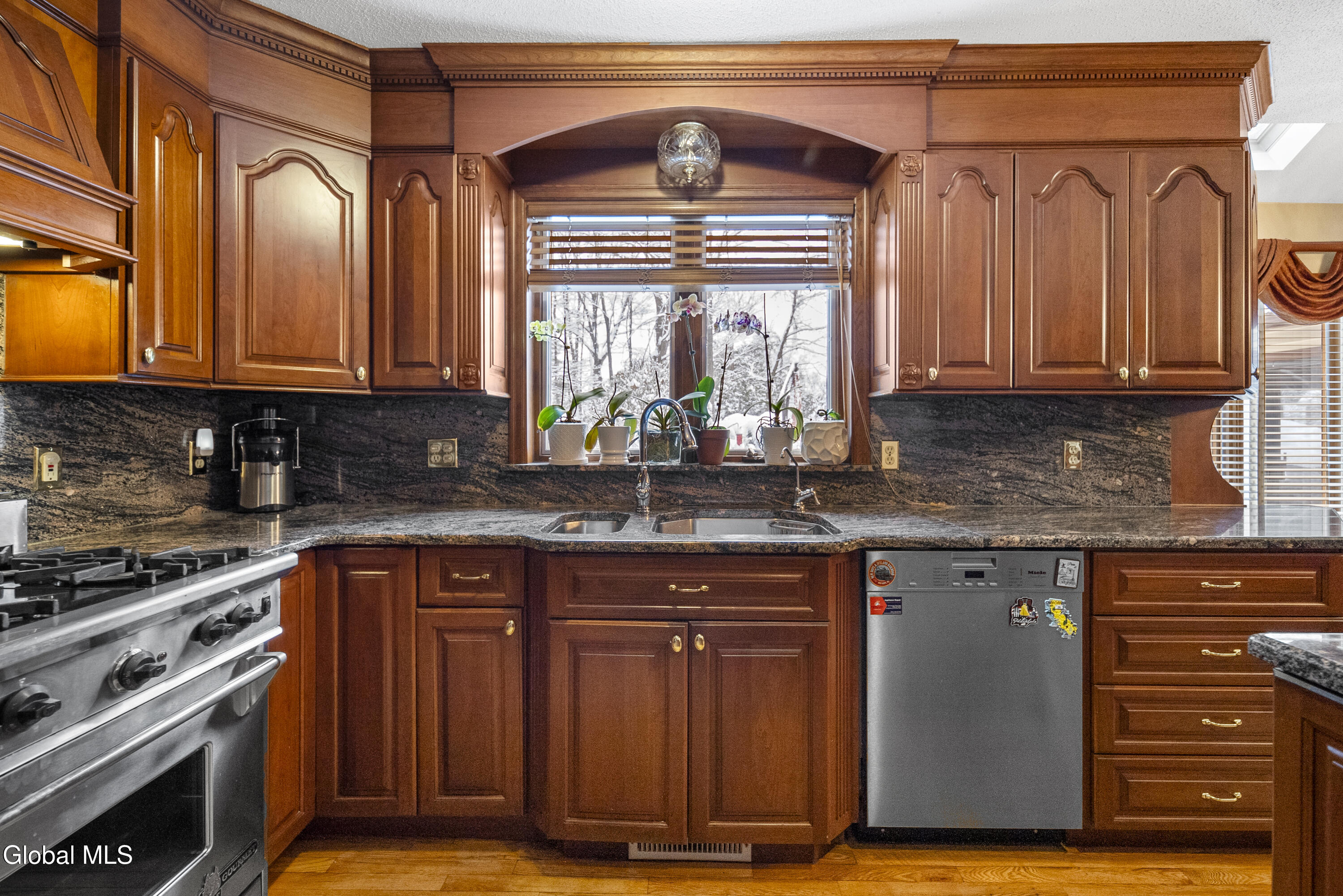 16 Innisbrook Drive Clifton Park NY 12065